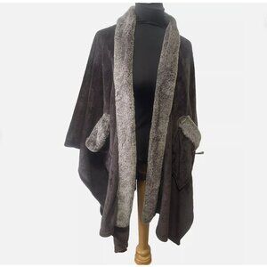 Charlie Paige Women's Faux Fur Trim Cape Sweater Stole OS Rich Brown Soft